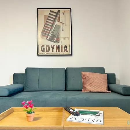Lejlighed Gdynia Apartment- Tranquil Retreat, 15 Minutes To The Sea & Gdansk Center *