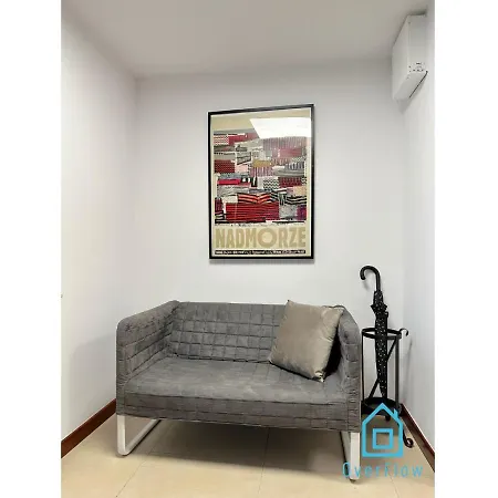 Lejlighed Gdynia Apartment- Tranquil Retreat, 15 Minutes To The Sea & Gdansk Center *