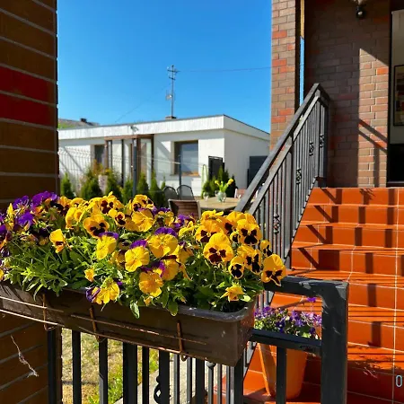 Gdynia Apartment- Tranquil Retreat, 15 Minutes To The Sea & Gdansk Center * Borkowo (Gdansk)