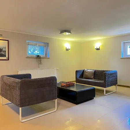 Gdynia Apartment- Tranquil Retreat, 15 Minutes To The Sea & Gdansk Center Borkowo (Gdansk)
