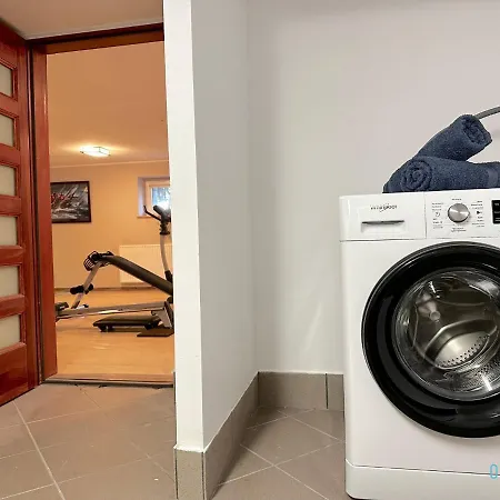 Gdynia Apartment- Tranquil Retreat, 15 Minutes To The Sea & Gdansk Center Lejlighed Borkowo (Gdansk)