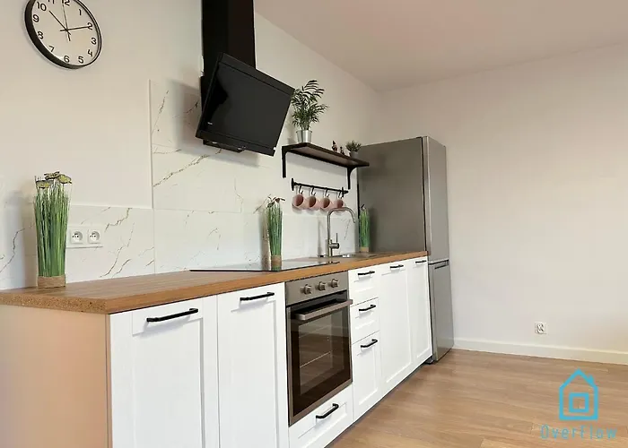 公寓 Gdynia Apartment- Tranquil Retreat, 15 Minutes To The Sea & Gdansk Center