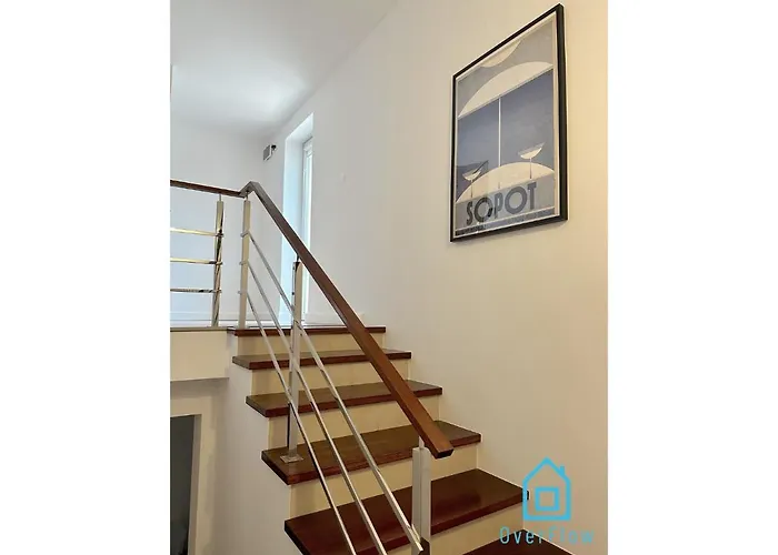 Gdynia Apartment- Tranquil Retreat, 15 Minutes To The Sea & Gdansk Center * Borkowo (Gdansk)