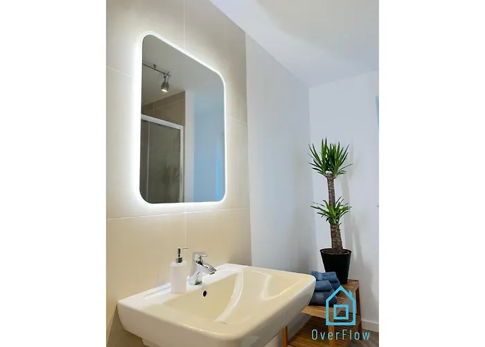 Gdynia Apartment- Tranquil Retreat, 15 Minutes To The Sea & Gdansk Center Borkowo (Gdansk)