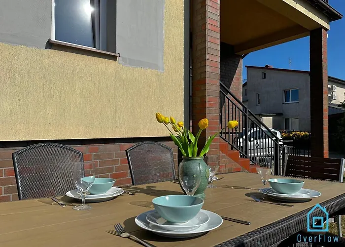 Gdynia Apartment- Tranquil Retreat, 15 Minutes To The Sea & Gdansk Center 公寓 *