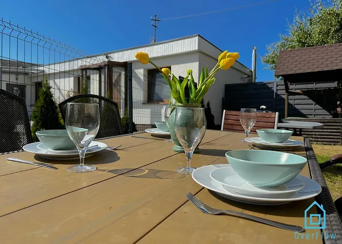 Gdynia Apartment- Tranquil Retreat, 15 Minutes To The Sea & Gdansk Center 公寓 *