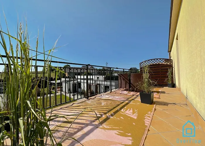 Gdynia Apartment- Tranquil Retreat, 15 Minutes To The Sea & Gdansk Center * Borkowo (Gdansk)