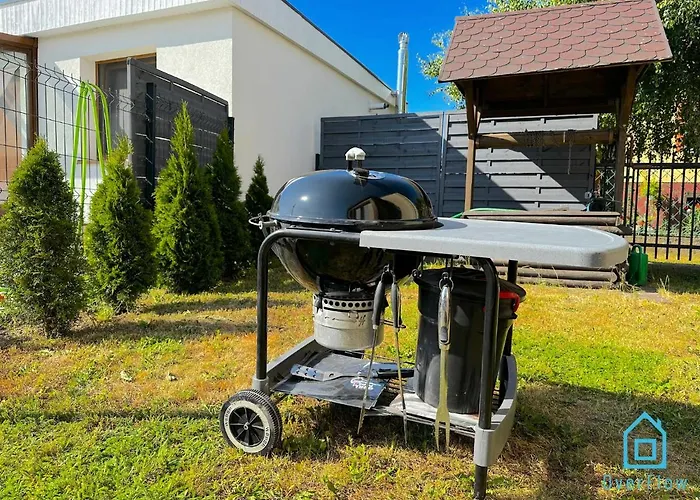 Gdynia Apartment- Tranquil Retreat, 15 Minutes To The Sea & Gdansk Center 公寓 *