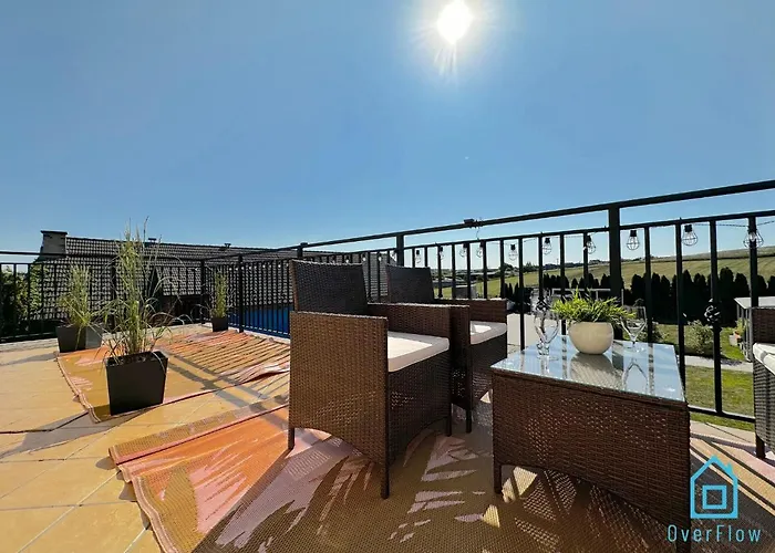 Gdynia Apartment- Tranquil Retreat, 15 Minutes To The Sea & Gdansk Center 公寓 Borkowo (Gdansk)