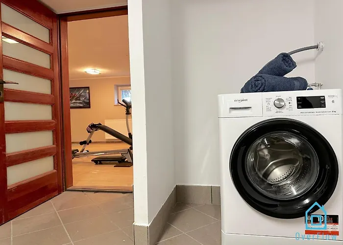 Gdynia Apartment- Tranquil Retreat, 15 Minutes To The Sea & Gdansk Center 公寓 Borkowo (Gdansk)